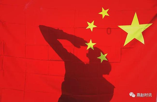陈飞宇近照引热议！凸嘴严重，法令纹深